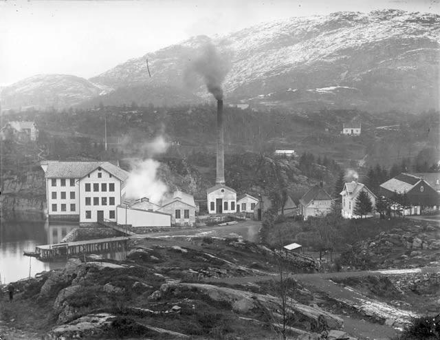 «Om Eidsvåg fabrikker vil delta i avlønningen av en politibetjent?» bilde